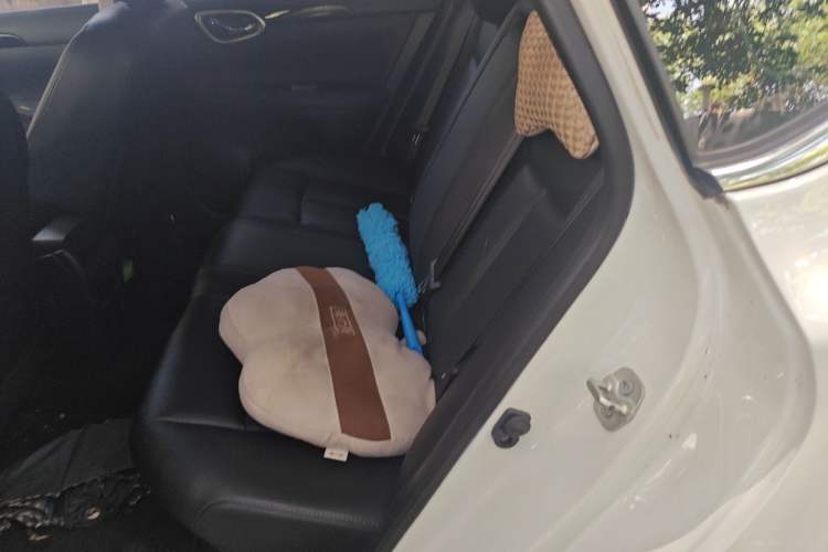 Used Nissan Sylphy 2022 Classic 1.6XL CVT Luxury Edition Left Rear Seat