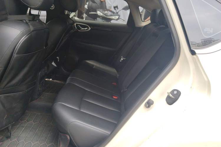 Used Nissan Sylphy 2022 Revised Version Classic 1.6XL CVT Luxury Edition Left Rear Seat