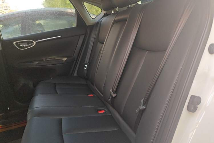 Used Nissan Sylphy 2022 Classic 1.6XL CVT Luxury Edition Left Rear Seat