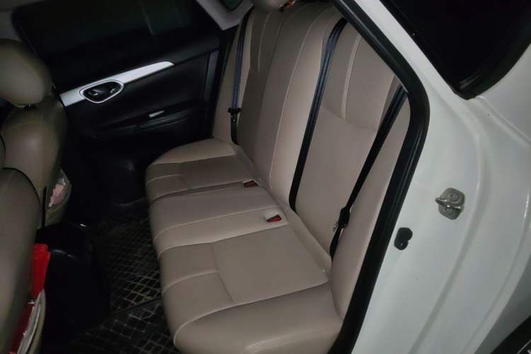 Used Nissan Sylphy 2022 Classic 1.6XL CVT Luxury Edition Left Rear Seat