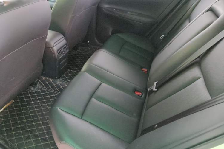 Used Nissan Sylphy 2022 Classic 1.6XL CVT Luxury Edition Left Rear Seat