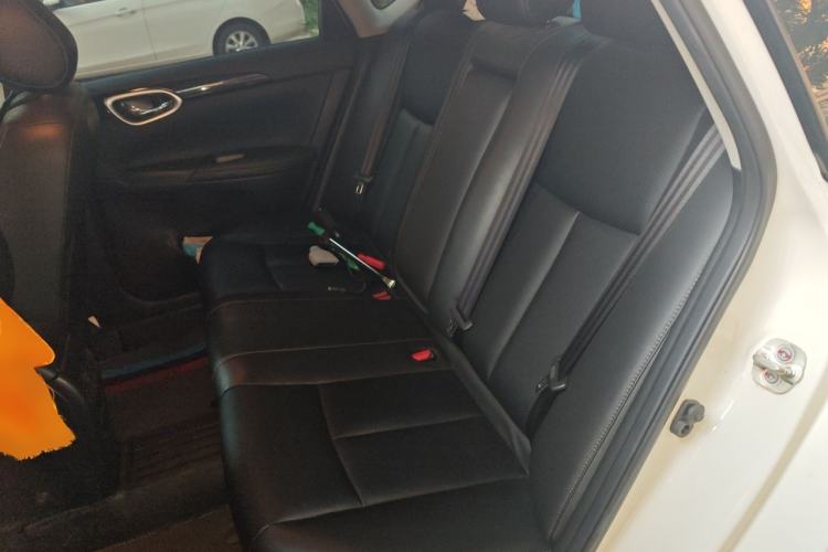 Used Nissan Sylphy 2022 Revised Version Classic 1.6XL CVT Luxury Edition Left Rear Seat