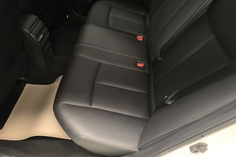 Used Nissan Sylphy 2022 Classic 1.6XL CVT Luxury Edition Left Rear Seat