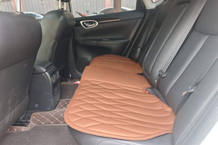 Used Nissan Sylphy 2022 Revised Version Classic 1.6XL CVT Luxury Edition Left Rear Seat