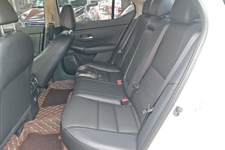 Used Nissan Sylphy 2022 Electric-Drive e-POWER Super Connect PLUS Left Rear Seat