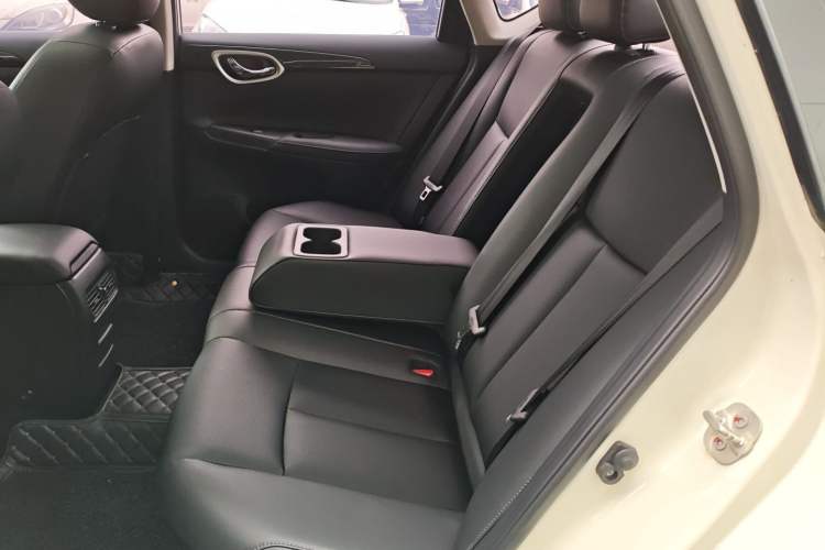 Used Nissan Sylphy 2022 Classic 1.6XL CVT Luxury Edition Left Rear Seat