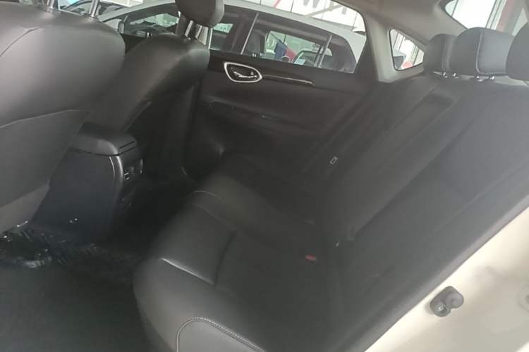 Used Nissan Sylphy 2022 Revised Version Classic 1.6XL CVT Luxury Edition Left Rear Seat