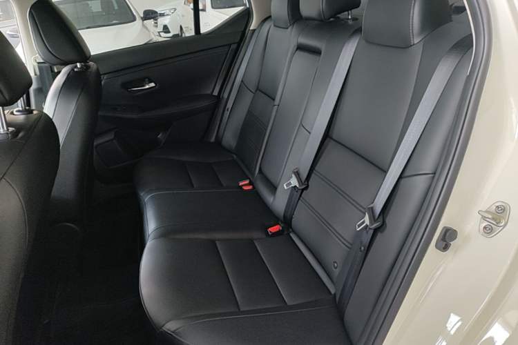 Used Nissan Sylphy 2022 1.6L XL CVT Enjoyment Edition Left Rear Seat