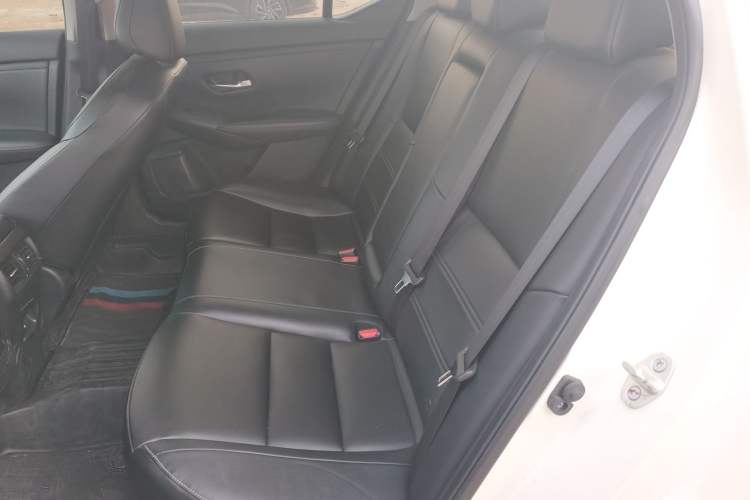 Used Nissan Sylphy 2022 Electric-Drive e-POWER Super Connect PLUS Left Rear Seat