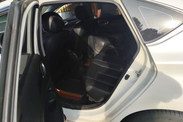 Used Nissan Sylphy 2022 Classic 1.6XL CVT Luxury Edition Left Rear Seat