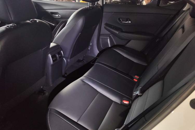 Used Nissan Sylphy 2022 1.6L XL CVT Enjoyment Edition Left Rear Seat