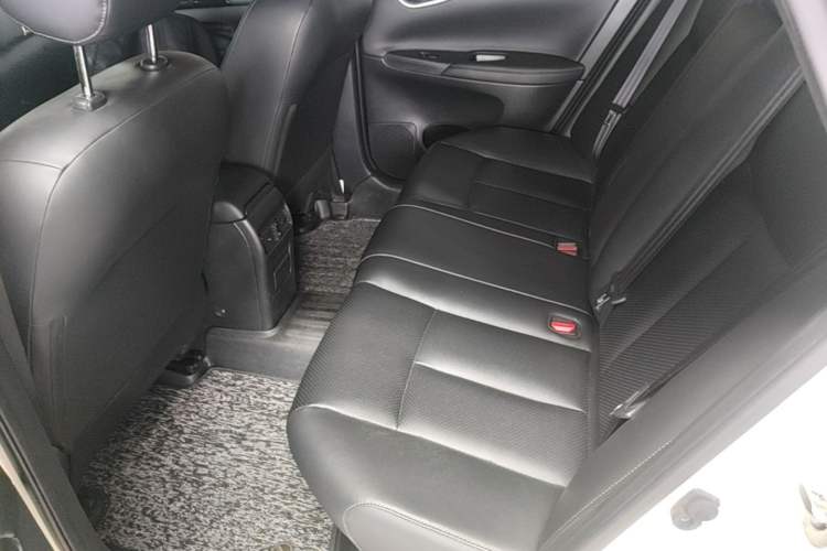 Used Nissan Sylphy 2022 Classic 1.6XL CVT Luxury Edition Left Rear Seat