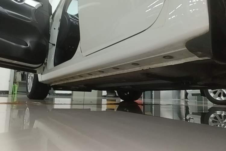 Used Nissan Sylphy 2022 Classic 1.6XE CVT Comfort Edition Left Side Sill