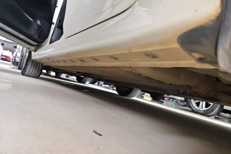 Used Nissan Sylphy 2022 Classic 1.6XE CVT Comfort Edition Left Side Sill