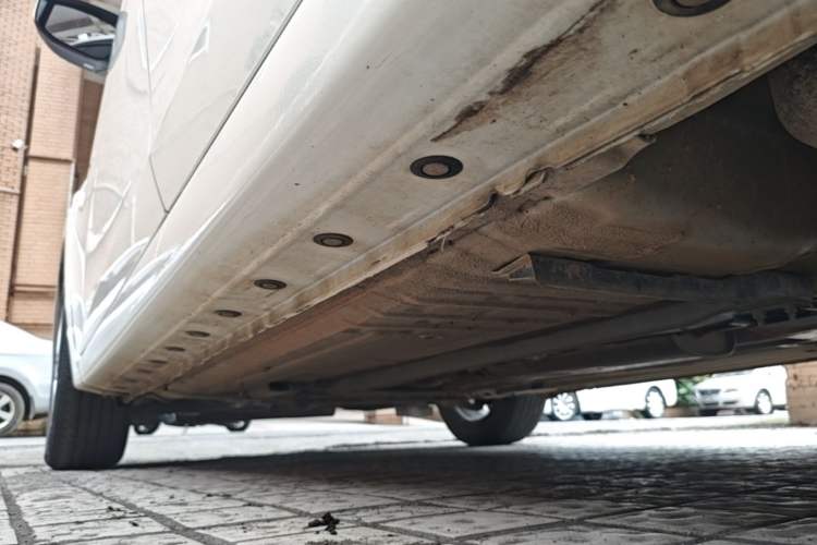 Used Nissan Sylphy 2022 Classic 1.6XE CVT Comfort Edition Left Side Sill