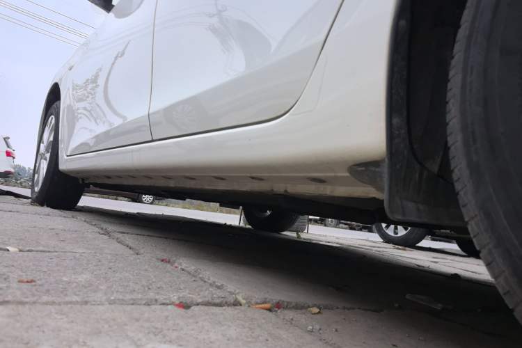 Used Nissan Sylphy 2022 Classic 1.6XE CVT Comfort Edition Left Side Sill