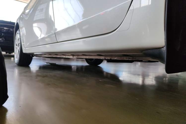 Used Nissan Sylphy 2022 Classic 1.6XE CVT Comfort Edition Left Side Sill