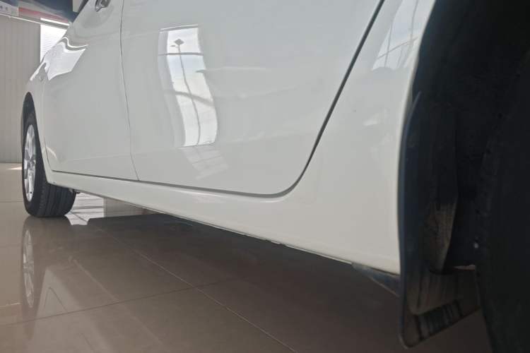 Used Nissan Sylphy 2022 Classic 1.6XE CVT Comfort Edition Left Side Sill