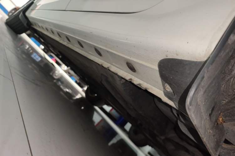 Used Nissan Sylphy 2022 Classic 1.6XL CVT Luxury Edition Left Side Sill