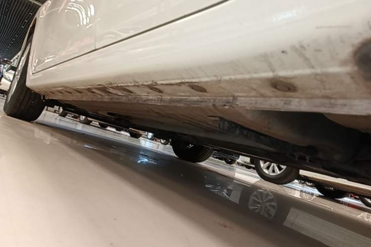 Used Nissan Sylphy 2022 Classic 1.6XL CVT Luxury Edition Left Side Sill
