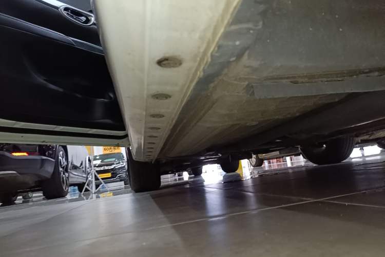 Used Nissan Sylphy 2022 Classic 1.6XE CVT Comfort Edition Left Side Sill