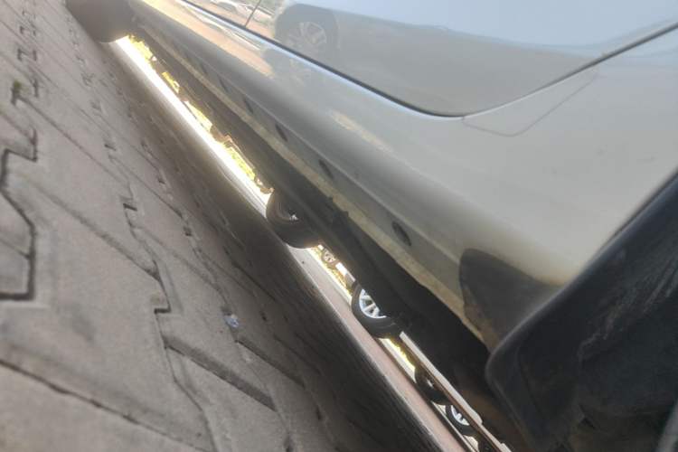 Used Nissan Sylphy 2022 Classic 1.6XL CVT Luxury Edition Left Side Sill