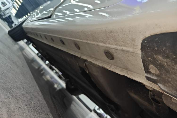 Used Nissan Sylphy 2022 Classic 1.6XE CVT Comfort Edition Left Side Sill