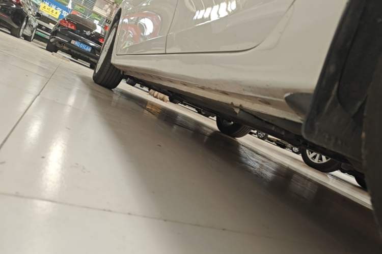 Used Nissan Sylphy 2022 Classic 1.6XL CVT Luxury Edition Left Side Sill