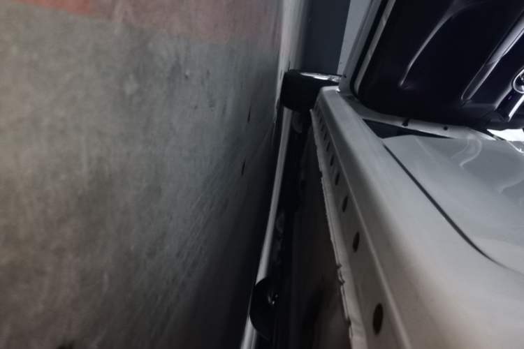 Used Nissan Sylphy 2022 Classic 1.6XL CVT Luxury Edition Left Side Sill