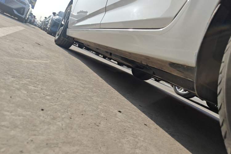Used Nissan Sylphy 2022 1.6L XL CVT Smart Enjoyment Version Left Side Sill