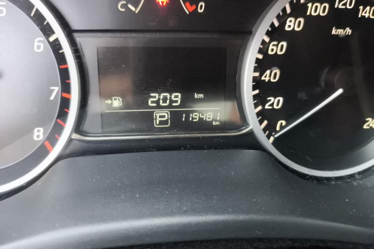 Used Nissan Sylphy 2022 Classic 1.6XL CVT Luxury Edition Odometer Close Up