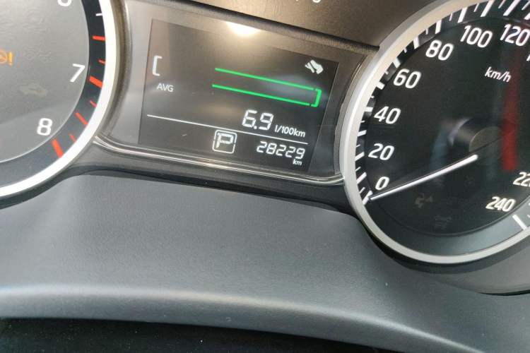 Used Nissan Sylphy 2022 Classic 1.6XE CVT Comfort Edition Odometer Close Up