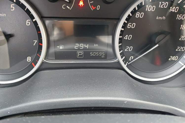 Used Nissan Sylphy 2022 Classic 1.6XE CVT Comfort Edition Odometer Close Up