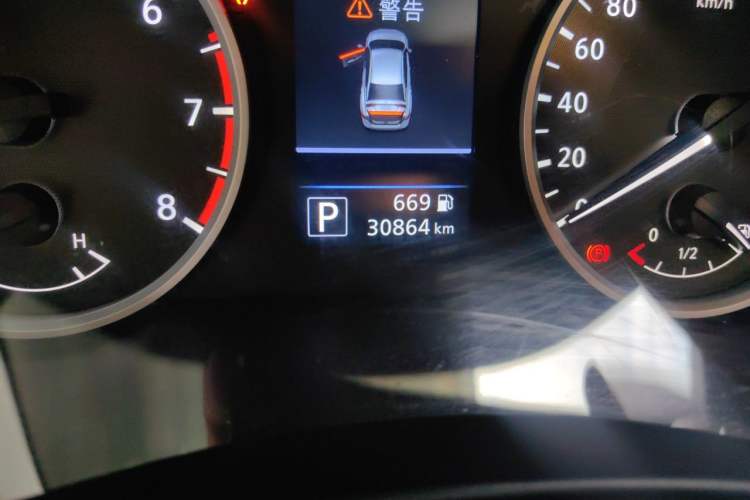 Used Nissan Sylphy 2022 Classic 1.6XE CVT Comfort Edition Odometer Close Up