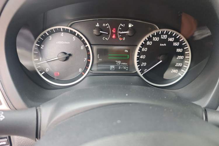 Used Nissan Sylphy 2022 Revised Version Classic 1.6XL CVT Luxury Edition Odometer Close Up