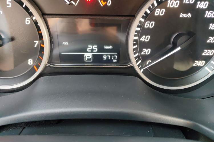 Used Nissan Sylphy 2022 Classic 1.6XE CVT Comfort Edition Odometer Close Up