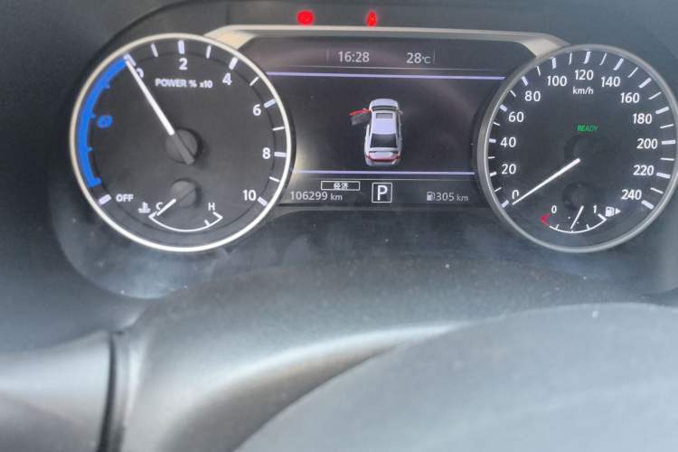 Used Nissan Sylphy 2022 e-POWER All-Electric Drive Pro Odometer Close Up
