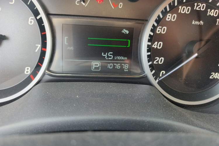 Used Nissan Sylphy 2022 Classic 1.6XE CVT Comfort Edition Odometer Close Up