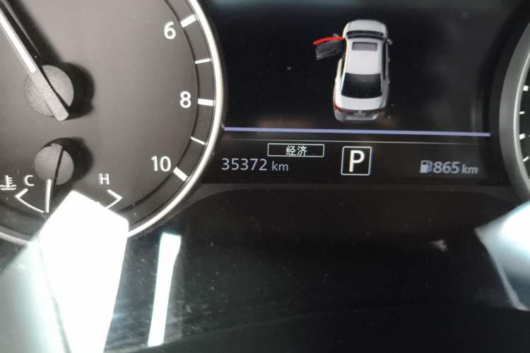 Used Nissan Sylphy 2022 e-POWER MAX with Advanced Electric Drive Autopilot Odometer Close Up