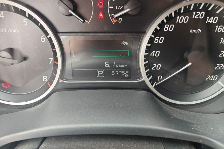 Used Nissan Sylphy 2022 Classic 1.6XL CVT Luxury Edition Odometer Close Up