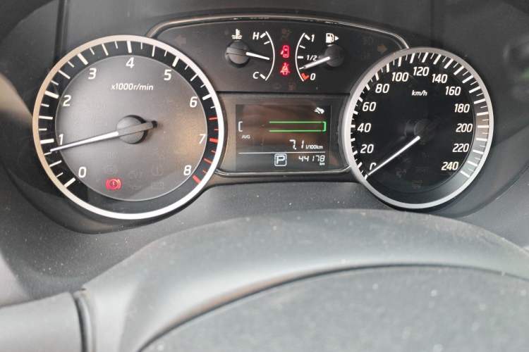 Used Nissan Sylphy 2022 Classic 1.6XL CVT Luxury Edition Odometer Close Up