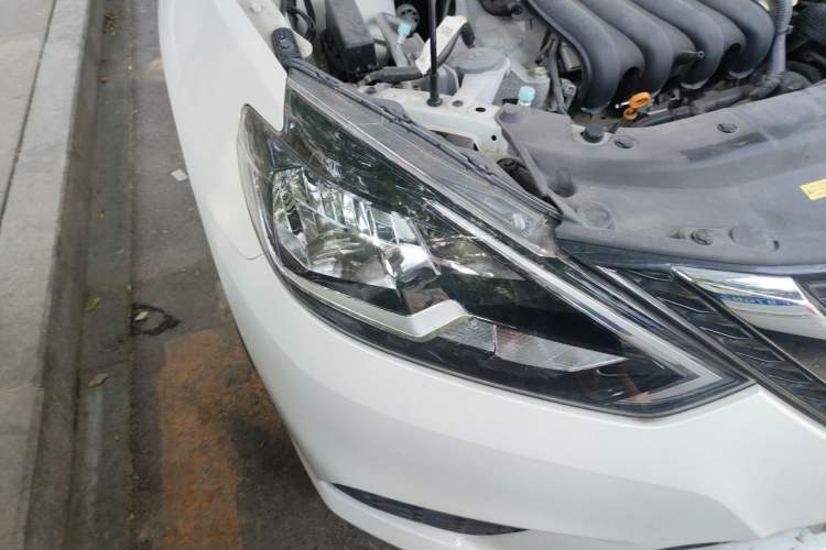 Used Nissan Sylphy 2022 Classic 1.6XE CVT Comfort Edition Right Front Headlight
