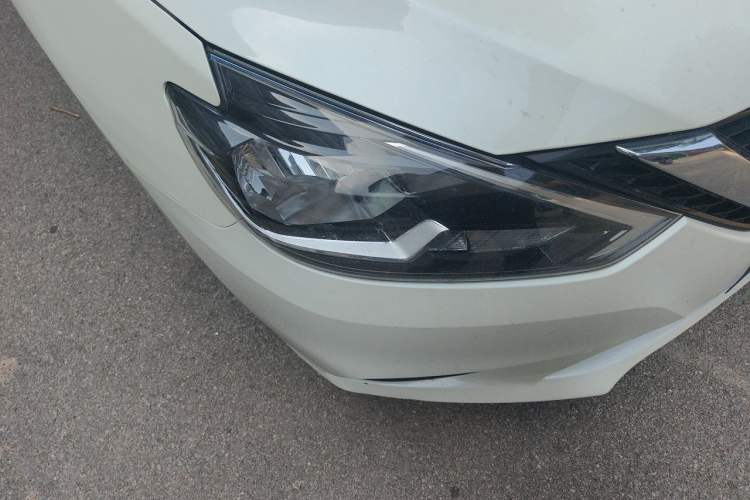 Used Nissan Sylphy 2022 Classic 1.6XE CVT Comfort Edition Right Front Headlight