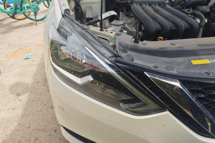 Used Nissan Sylphy 2022 Classic 1.6XE CVT Comfort Edition Right Front Headlight
