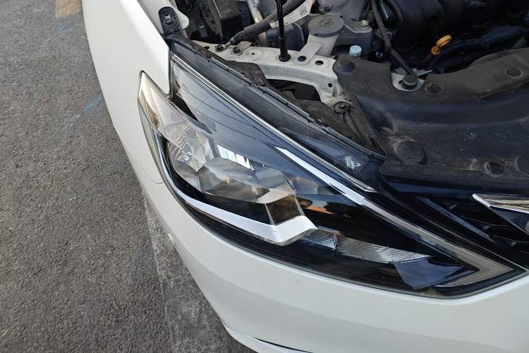 Used Nissan Sylphy 2022 Classic 1.6XE CVT Comfort Edition Right Front Headlight