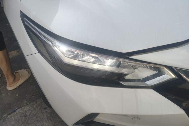 Used Nissan Sylphy 2022 1.6L XL CVT Smart Enjoyment Version Right Front Headlight