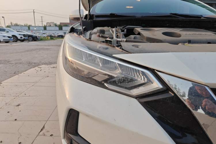 Used Nissan Sylphy 2022 1.6L XL CVT Enjoyment Edition Right Front Headlight