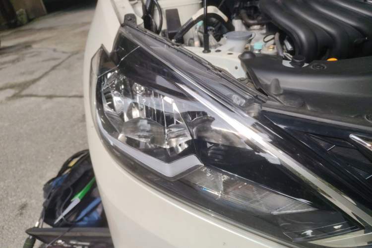 Used Nissan Sylphy 2022 Classic 1.6XE CVT Comfort Edition Right Front Headlight