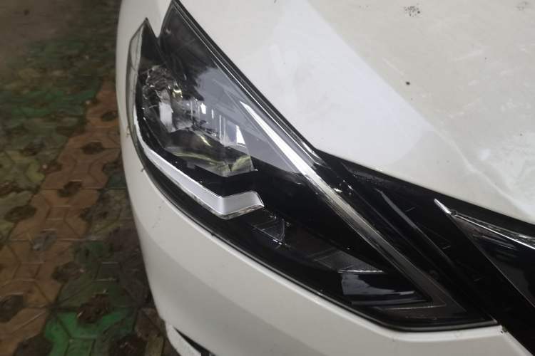 Used Nissan Sylphy 2022 Classic 1.6XL CVT Luxury Edition Right Front Headlight