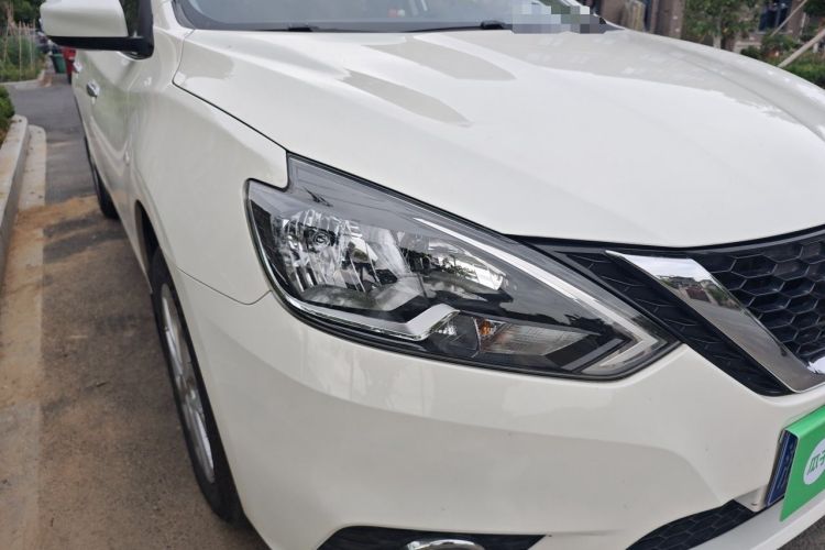 Used Nissan Sylphy 2022 Classic 1.6XL CVT Luxury Edition Right Front Headlight